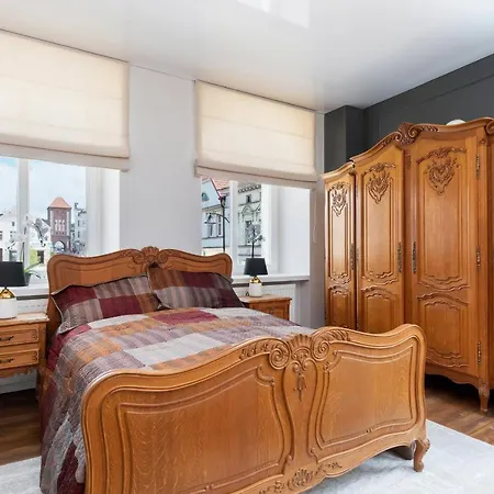 Apartament Premium na Rynku by Renters Prestige Darłowo