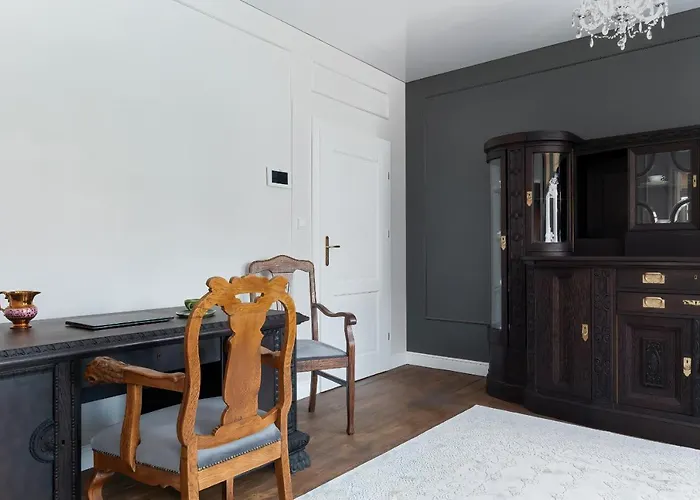 Apartament Retro Premium Na Rynku By Renters Prestige Darłowo